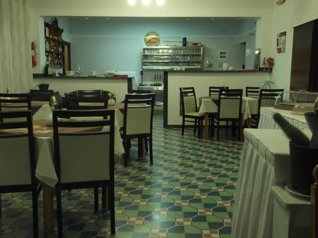 Serifos Beach Hotel Livadi  Ngoại thất bức ảnh
