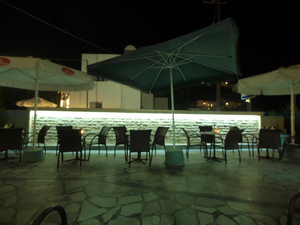 Serifos Beach Hotel Livadi  Ngoại thất bức ảnh