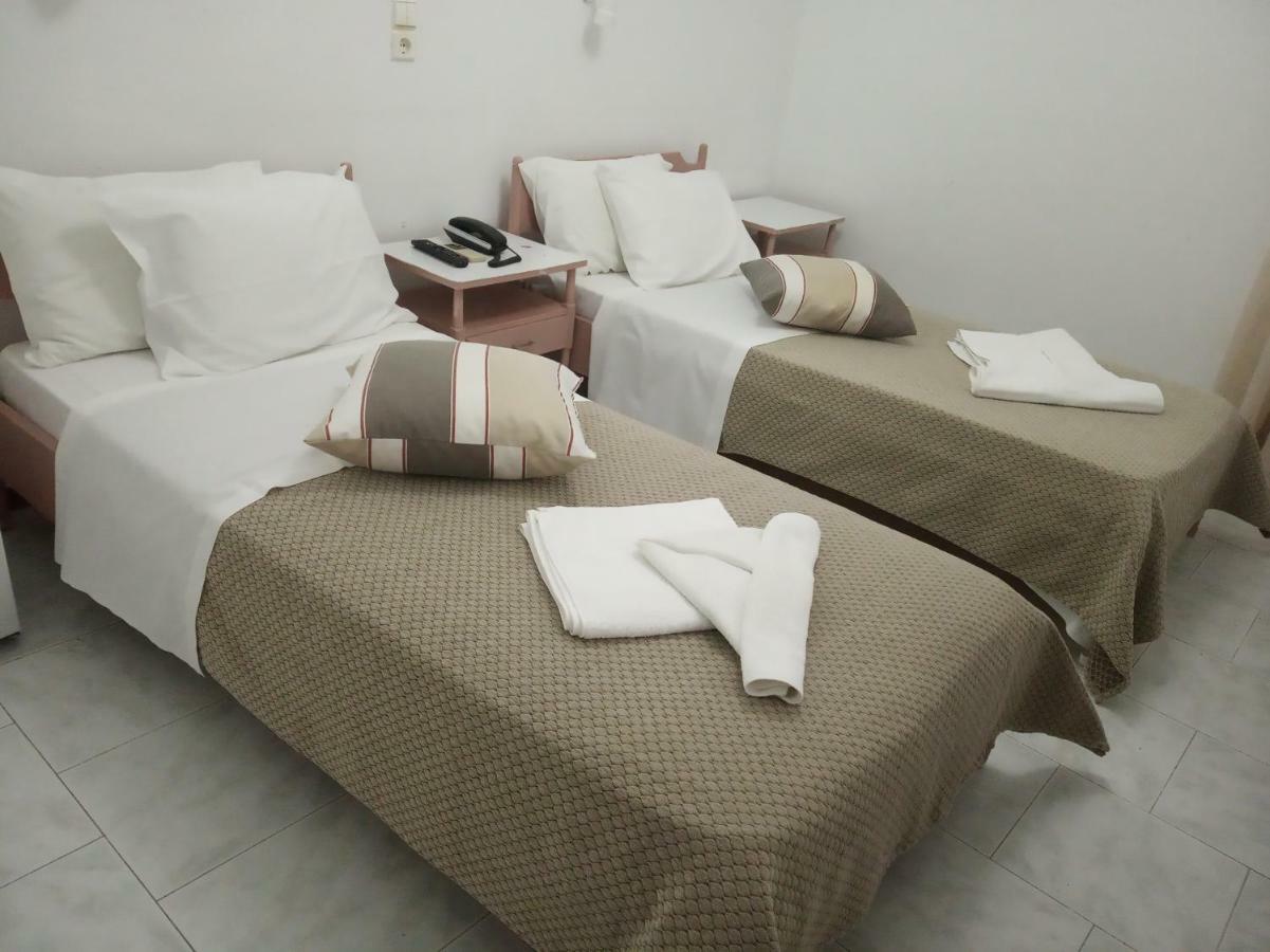 Serifos Beach Hotel Livadi  Ngoại thất bức ảnh